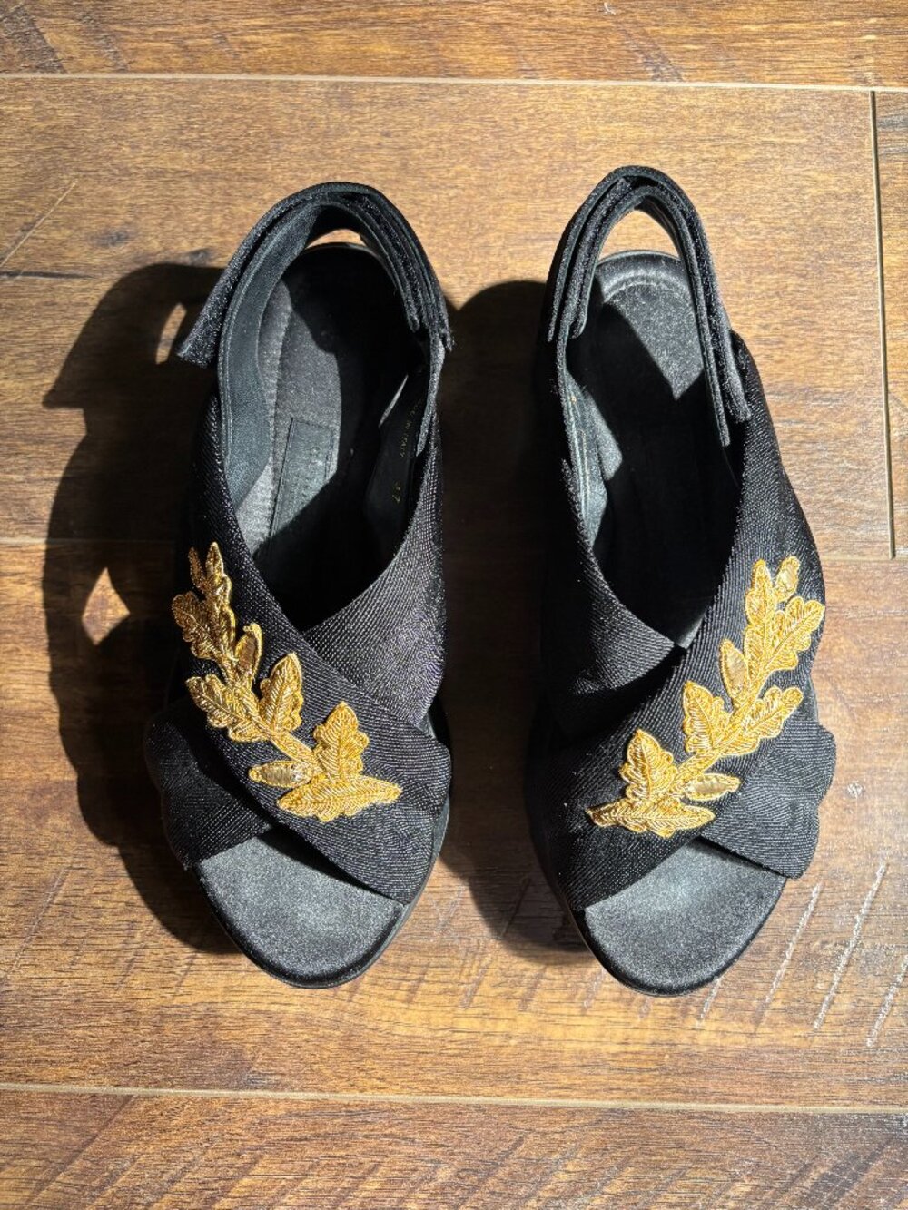 Burberry Prorsum Criss Cross Embroidered Sandals